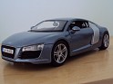 1:24 Maisto Audi R8 2006 Azul y Plata. Subida por indexqwest